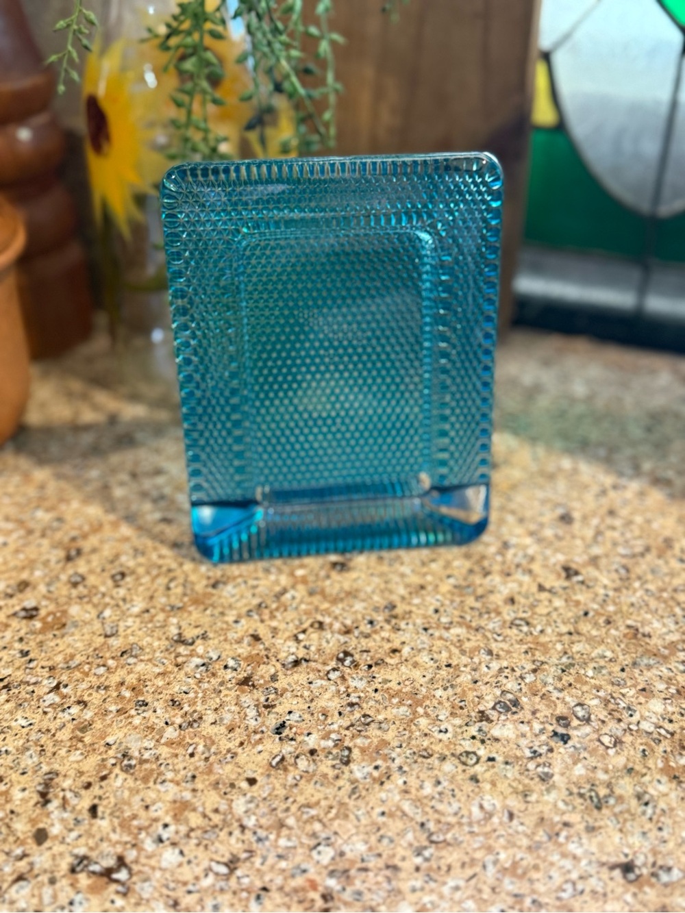 Vintage  4” x 5” Aqua Blue Textured Glass Frame|